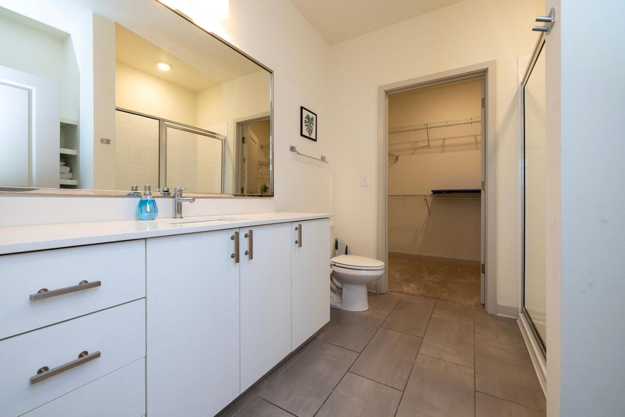 Modern Nulu 2Br Cozysuites 01 ルイスビル エクステリア 写真