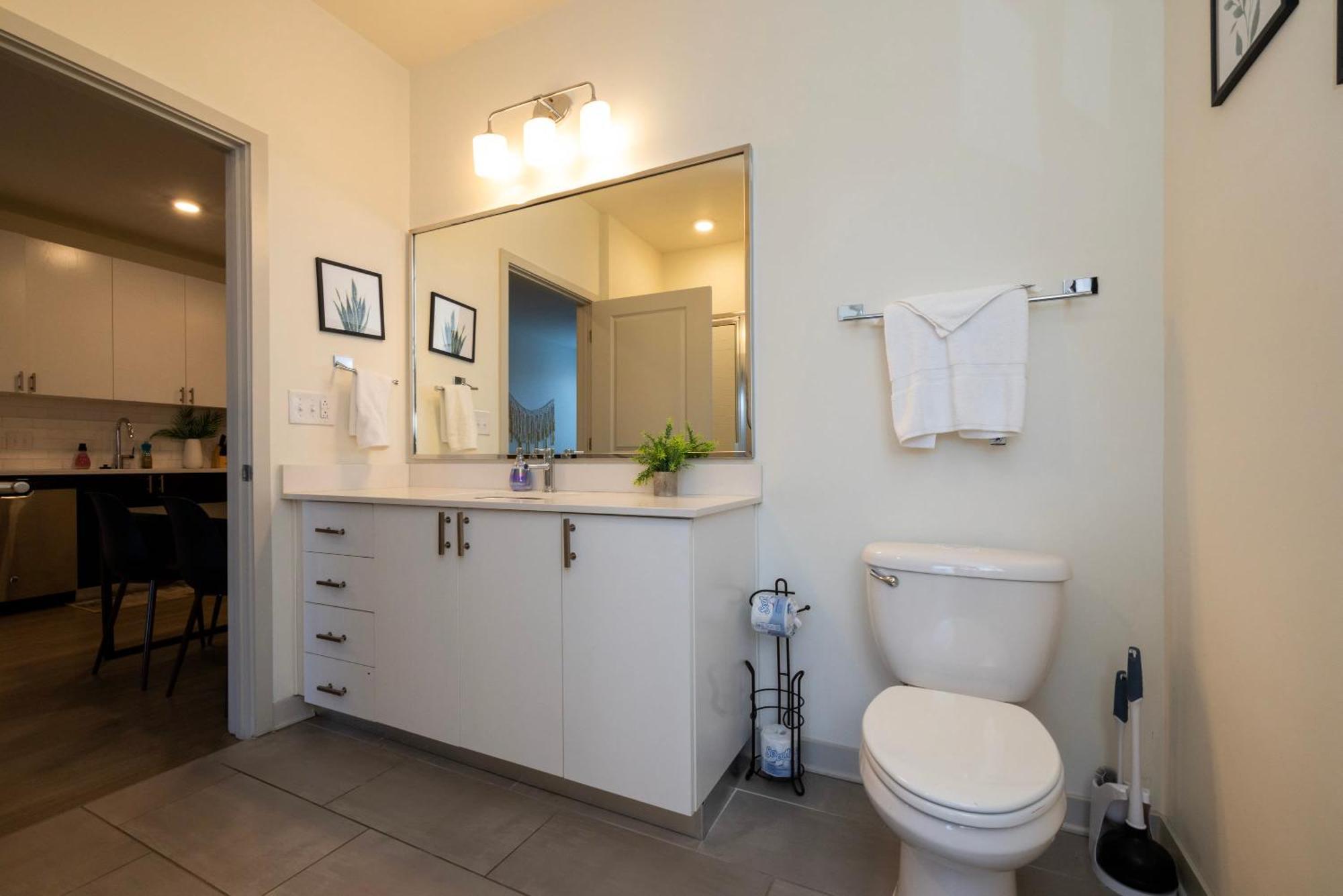 Modern Nulu 2Br Cozysuites 01 ルイスビル エクステリア 写真