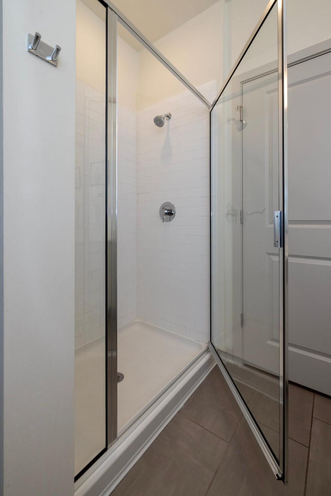Modern Nulu 2Br Cozysuites 01 ルイスビル エクステリア 写真