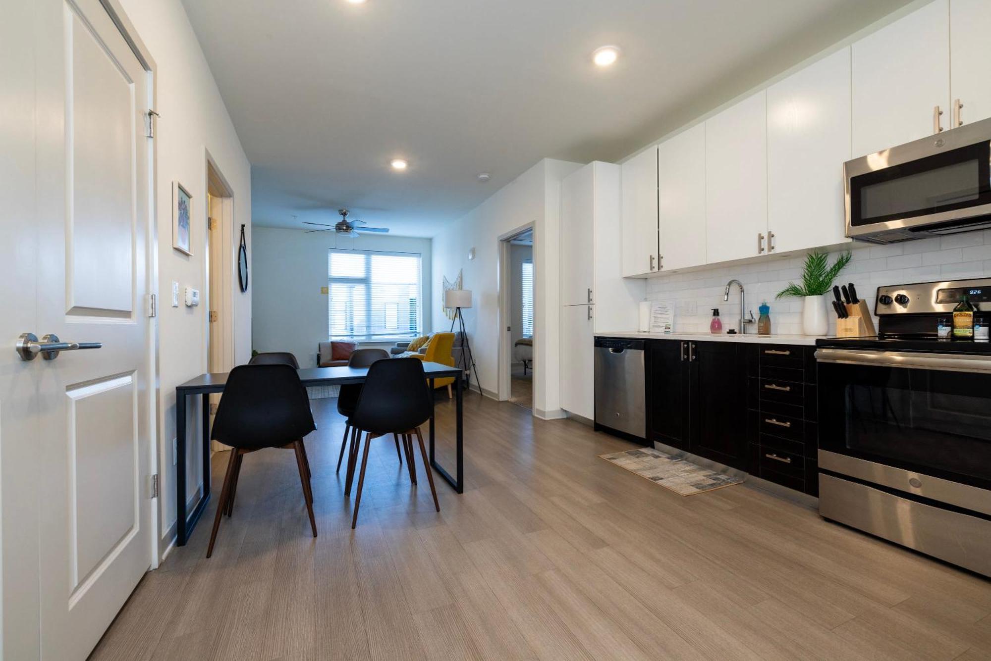 Modern Nulu 2Br Cozysuites 01 ルイスビル エクステリア 写真